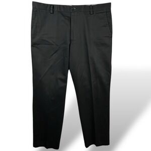 Dockers D2 Men's Black Flat Front Pants Size 38x32 Classic‎ Fit Dress Chinos GUC